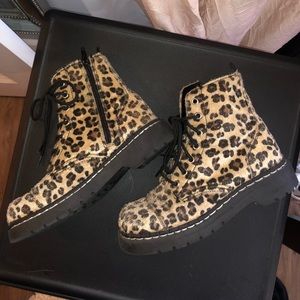 T.U.K leopard combat boots